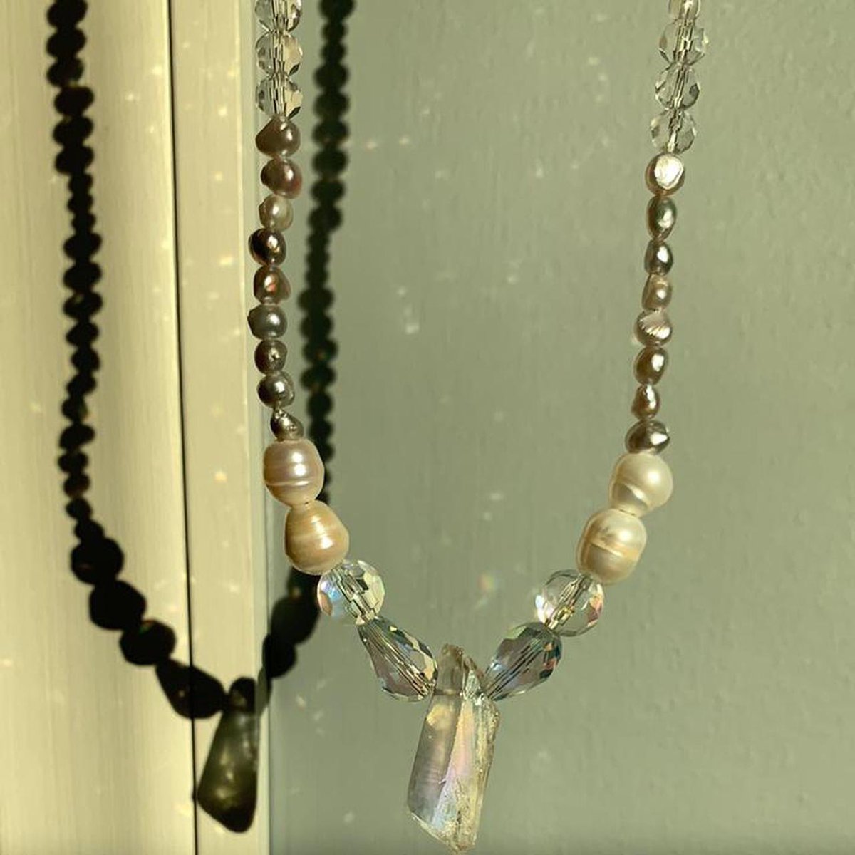 passionfIora's tweet photo. Icicle necklace ❄️😸🧚🏾‍♀️❄️ #SmallBusiness #art #blackbusiness https://t.co/XfYrmQoxgc