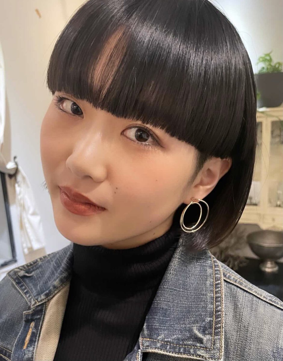 yuukahigo_'s tweet photo. Dブロックの肥後佑佳(ひごゆうか)と申します！

個性的でモード系なモデル、脇役として影響を与える女優を目指しています！1人でも多くの人に何かビビッと与えられるものがあるように精一杯頑張ります
いいね数、拡散数も評価の一つです!
応援よろしくお願い致します。
#ミスモデルプレス #拡散RT希望 https://t.co/6WaHjGvJYF