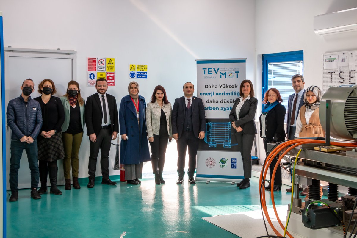 🥼⚡<a href="/TSEKurumsal/">TSE</a> Gebze Elektroteknik Laboratuvarı'nın elektrik motorlarına yönelik test alt yapısı TEVMOT Projesi'nin finansman desteğiyle 375 kW’a çıkarıldı.
🌍⚙️Bu yatırım sayesinde TSE Laboratuvarı, dünyanın en büyük akredite test laboratuvarlarından biri haline geldi.