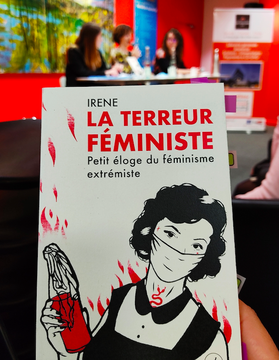 chicagatha's tweet photo. Rencontre avec Irene, autrice de la Terreur féministe https://t.co/hfRNTqgkS2 via @balledesexisme https://t.co/2Vr8Eitji9