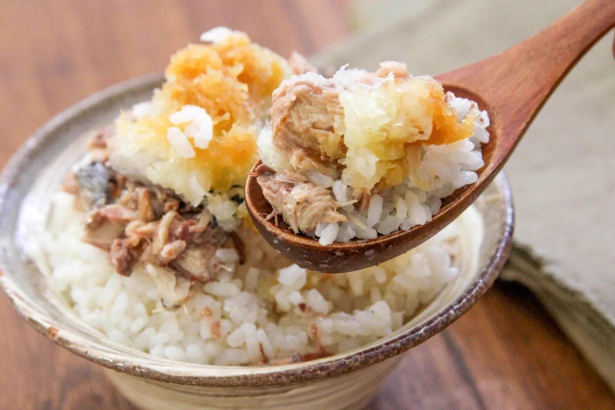 さっと一食作りたいときにもぴったりそう！鯖缶を使ったお手軽「丼もの」レシピ！
