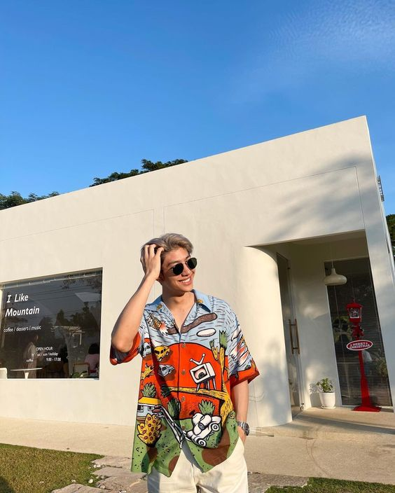calistelIa's tweet photo. a #mondgun/#gramwhite au wherein with seanblack finally dating each other, white found himself hurting and having the need to go on a vacation where he accidentally met gram. + https://t.co/tfjfDLIKgJ