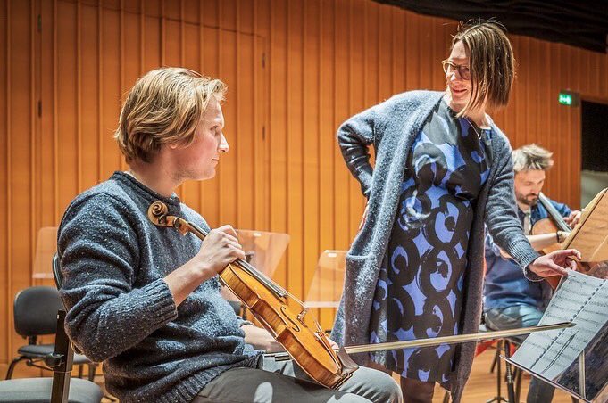 krvlkooppera's tweet photo. Tapio Nykänen tapasi Lapin kamariorkesteri intendentti Aino Kurjen ja konserttimestari Abel Puustisen Rovaniemellä Korundissa, jossa myös Karvalakkiooppera ensi-ilta syksyllä 2022 järjestetään. Kuuntele haastattelu - linkki biossa! #karvalakkiooppera @KorundiHouse #lappi https://t.co/LxKik4AU9N