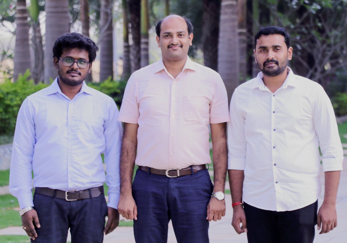 3 Out of 4 gold in 4 editions of #Researchday held <a href="/SRMUAP/">SRM University-AP</a>. Proud of you guys. On and off. Build a team and let it build you. With <a href="/sarathchandrago/">sarath chandra gowd</a>  and prabakran.  #researchatsrmap #srmap #srmuap