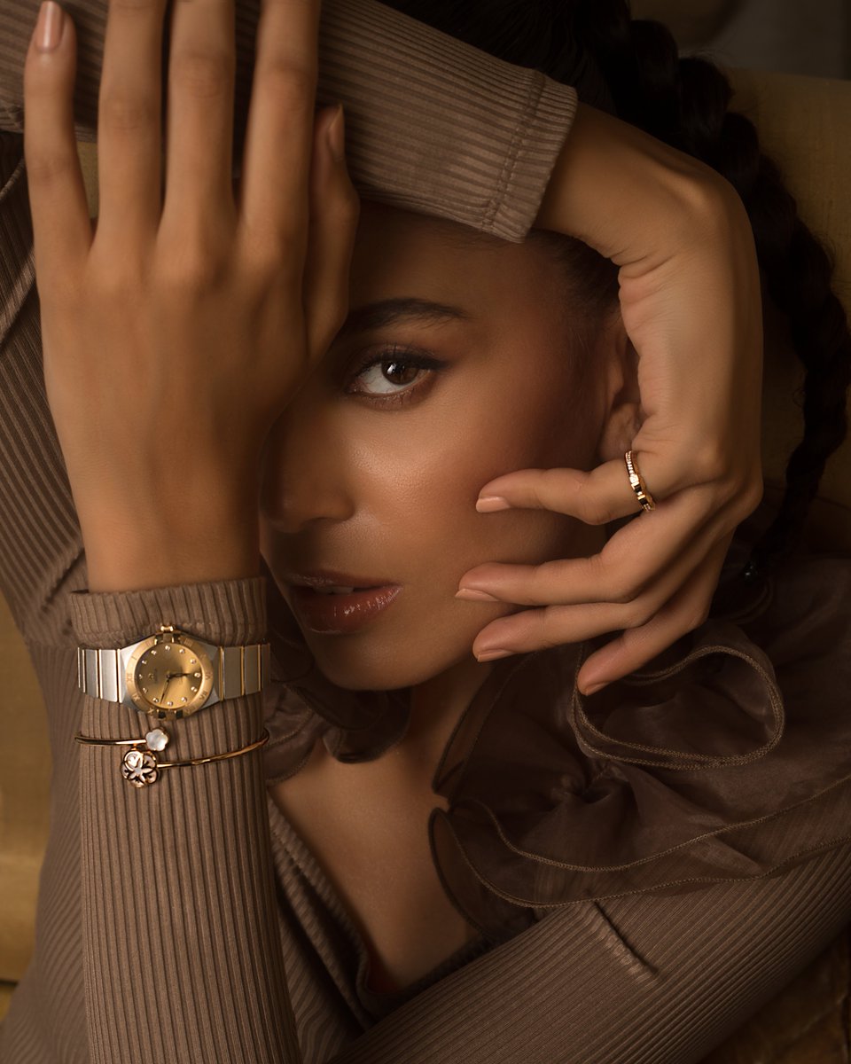 Collectibles_Pk's tweet photo. The pinnacle of excellence, Omega’s collection
of watches and jewellery.

@omega @collectibles_pk @omegaboutique.pk
#OMEGAConstellation #OMEGAJewellery
#OMEGAMyChoice #SonrajOfficial
#CollectiblesPakistan #Gharyal https://t.co/KcGzKZLF2J