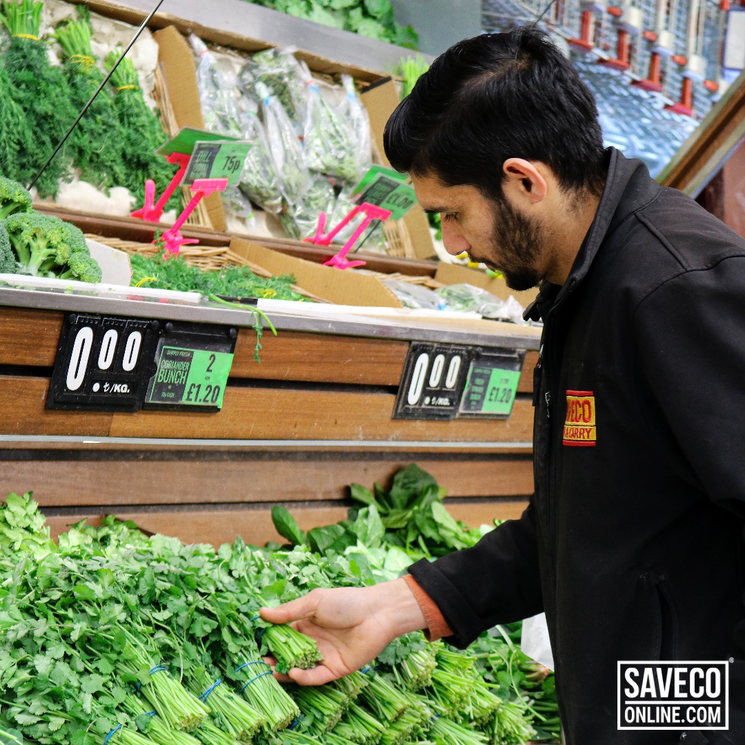 SaveCoBradford's tweet photo. ❤️ FRESHNESS AND QUALITY GUARANTEED🏆
Fresh fruit and veg delivered to your door and in store, all prepared with love.✨
#supermarket #groceryshopping #halalmeat #savecoonline #westyorkshire #bradford #leeds #switch2saveco #savecobradford https://t.co/xcYzaWWOSy