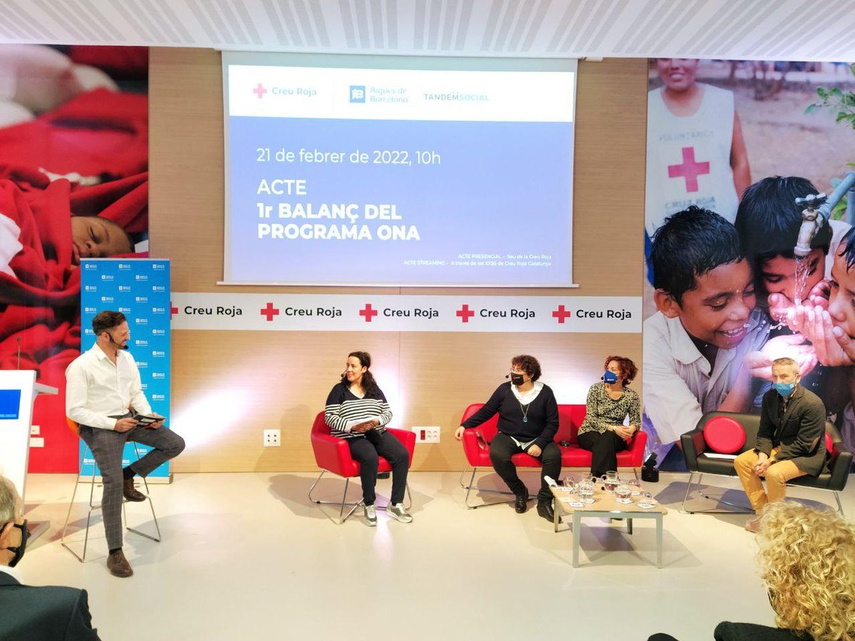 La Verónica Martín explica que es va quedar sense feina durant la pandèmia i com el #ProgramaOna l'ha ajudat a  millorar la seva ocupabilitat perquè "sempre han estat al meu costat"