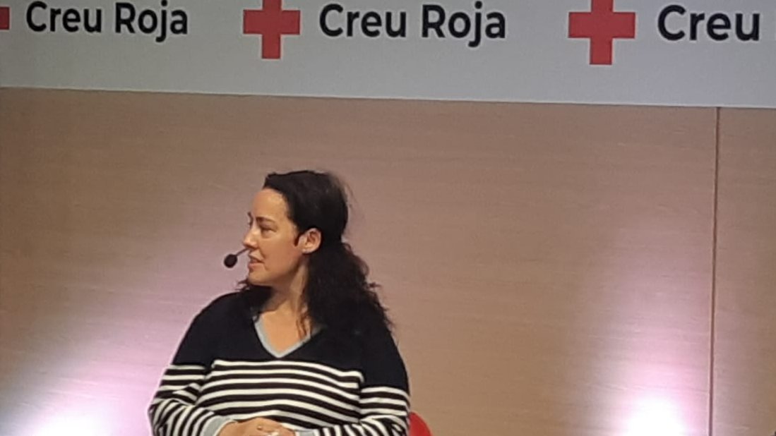 "Ara mateix estic treballant, estic contenta, perquè estic activa, tot i que m'agradaria canviar de sector, soc conscient de la importància de continuar formant-me". Veronica Martín" usuaria del #ProgramaONA