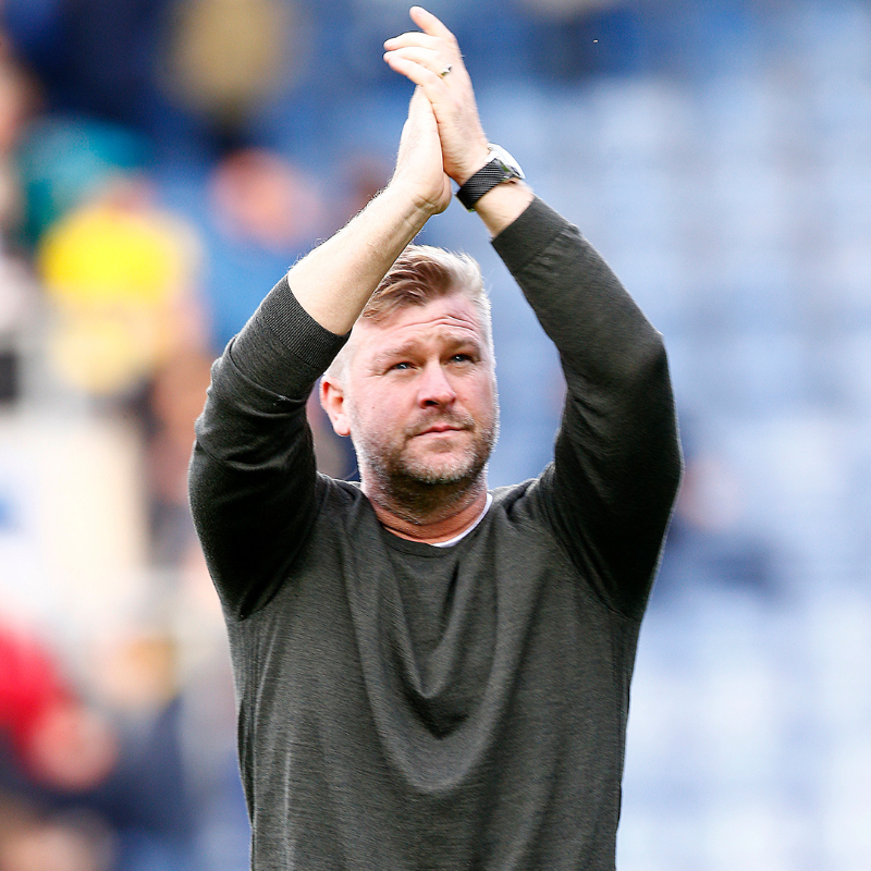 OUFCOfficial's tweet photo. WATCH | Karl Robinson pays tribute to Joey Beauchamp 💛
#RIPJoey | #OUFC