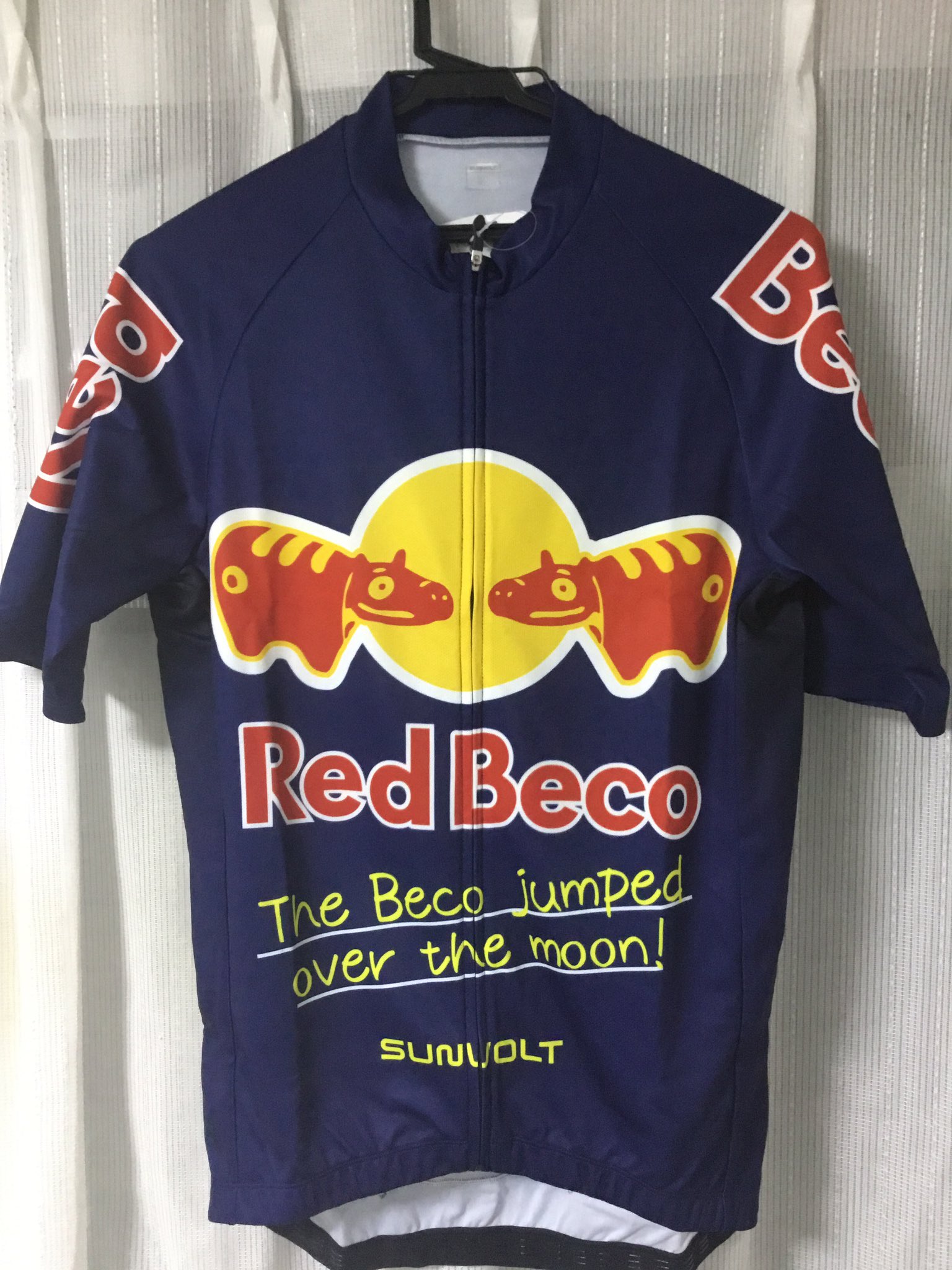 赤べこジャージ RedBeco レッドブル サイクルジャージ 長袖 痛ジャージ