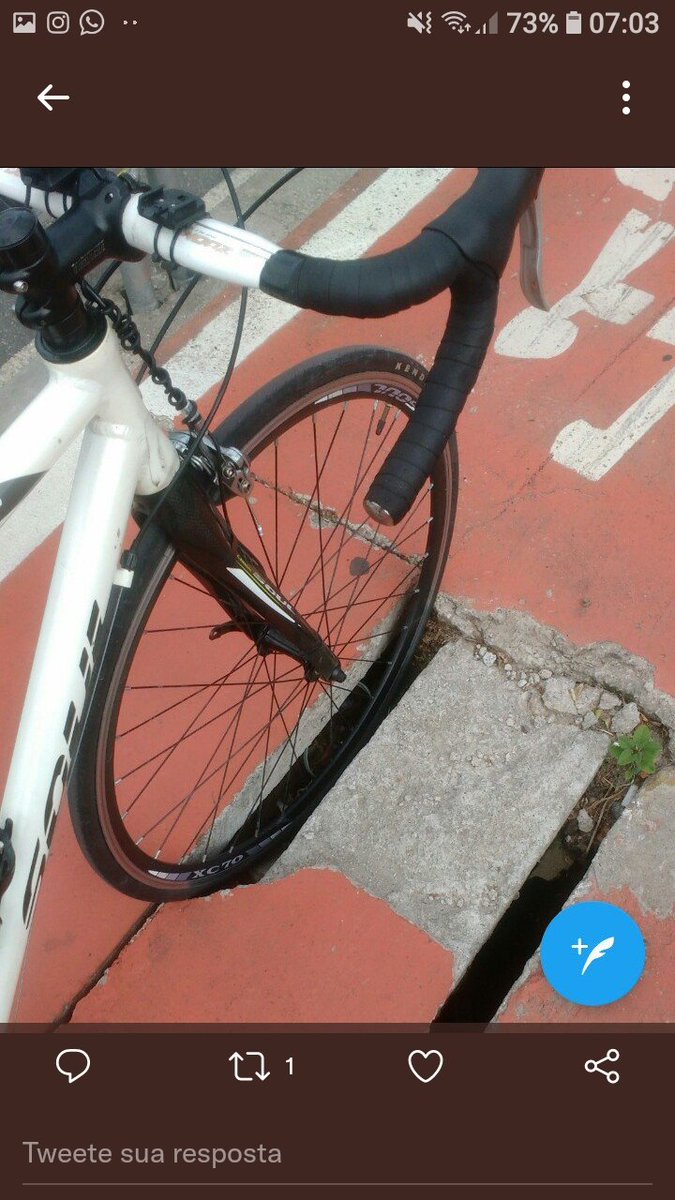 Emersongborges's tweet photo. @rodrigobocardi @sabina_simonato #bdsp essa e a situação da ciclovia da ponte da vila guilherme a mais de 3 anos que esta dessa forma. https://t.co/XCVakvokNZ