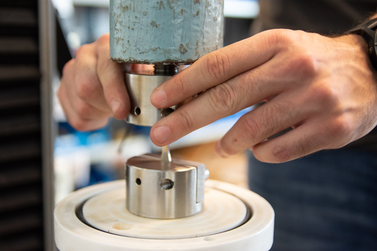 Formplanet_EU's tweet image. #FormPlanet European consortium, coordinated by @Eurecat_news, has developed and optimised a set of new advanced methodologies to predict sheet metal products&apos; performance and minimise the appearance of cracks 

Find out more ⏬
formplanet-project.eu/leading-resear…