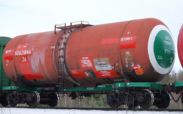 цистерна для бензина, модель 15-1547-02 (тип 66). жд вагон-цистерна криогенмаш. вагон цистерна ржд. цистерны суг газпромтранс. железнодорожная цистерна для бензина.