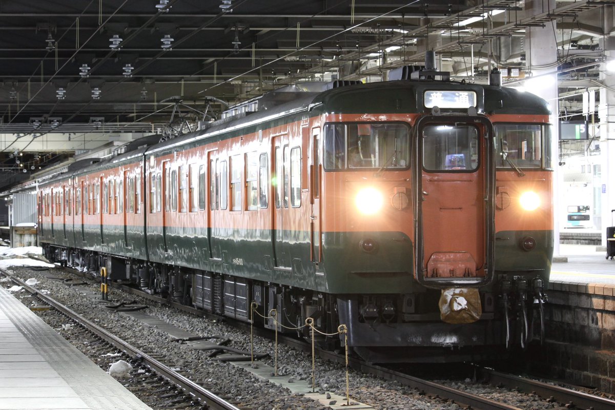 mokyo2019's tweet photo. 2022/2/16
しなの鉄道 115系S3編成(湘南色)
676M 普通 小諸行き https://t.co/av8TBDXPlk