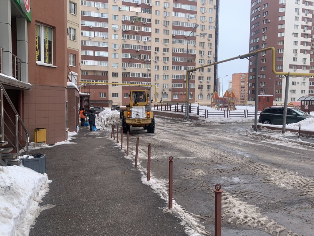 Чистка и вывоз снега Ярошевского 20