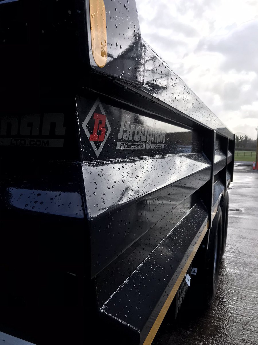 dcbph's tweet photo. A thing of beauty…made even better with a custom paint job 👌🏻👌🏻 #broughan #megadumper #offroaddumptruck https://t.co/Z7WFu3Gbr6