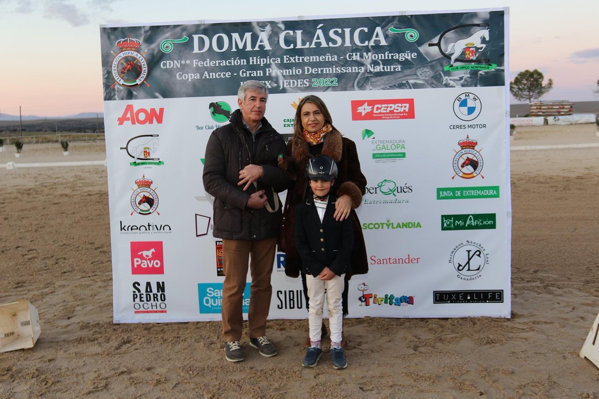 Este fin de semana hemos participado en el patrocinio del CDN** DOMA CLÁSICA en el Club Hípico Monfragüe, Cáceres.