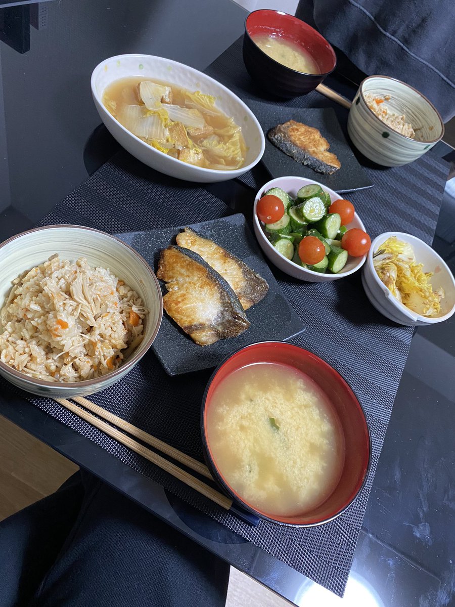 GoTegon's tweet photo. 同棲してから仕事終わりもご飯作ってくれてありがとう😊
見られたくないからTwitterで笑 https://t.co/OzkgkpextM