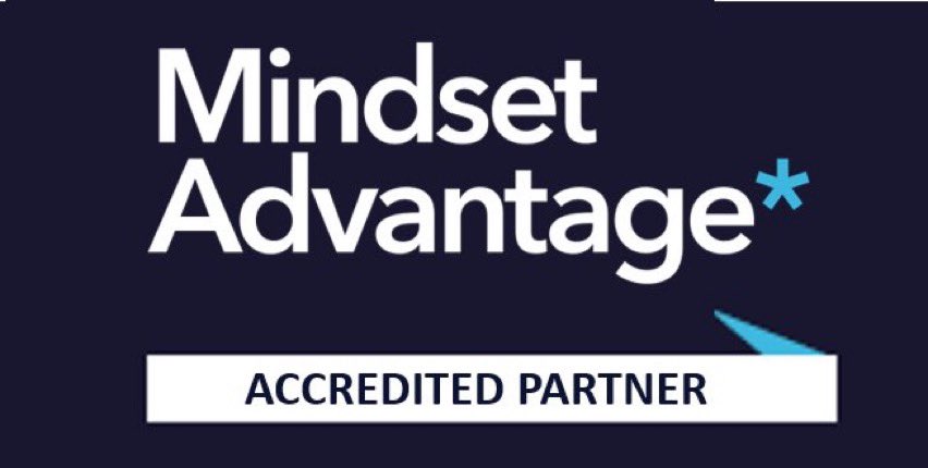 GlinwoodMark's tweet photo. Great opening session by @matthewsyed at today’s @MatthewSyedTeam Partner Meet-Up - why we need to be Learn-it-all’s not Know-it-all’s! #GrowthMindset #MindsetAdvantage @DistinctivePeop https://t.co/lDjYLwIkW3
