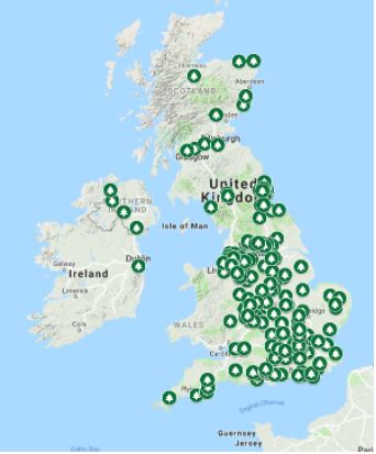 Here's Carbon Footprint's Jenny planting in South Wales  - we are planting trees in all regions across mainland UK and Northern Ireland - support tree planting  in your area  pos.li/2kofws #climateemergency @jonbcarbon