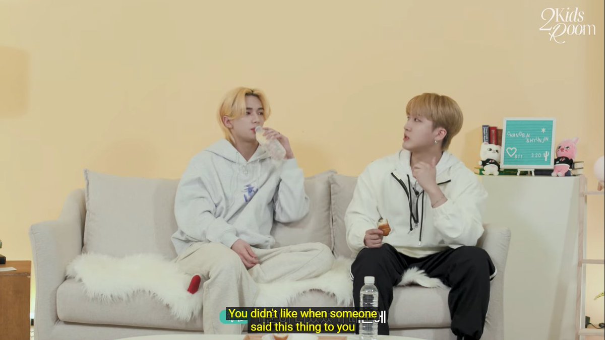 yslcheol's tweet photo. changbin explaining that our worries are probably existing because we have once been like that in life ah.. that's such a good way of approach in life https://t.co/3O0EaefZmW