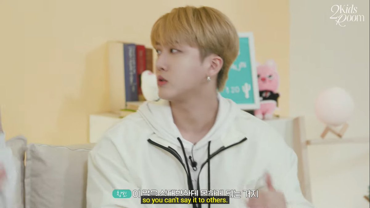 yslcheol's tweet photo. changbin explaining that our worries are probably existing because we have once been like that in life ah.. that's such a good way of approach in life https://t.co/3O0EaefZmW