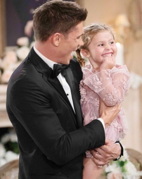 SteffyFQueen's tweet photo. Kelly's Daddy!! I'm so glad she has Finn to love her and protect her!!πππππππππππππ #WhereIsFinn #TeamFinn #TeamSINN #TeamKelly #SinnABun #BoldandBeautiful https://t.co/GysfHkP7uL