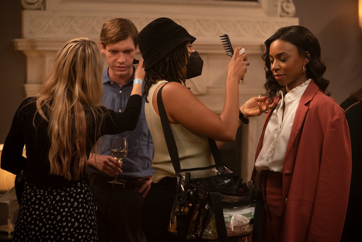 WatchingChloe's tweet photo. This is just one big thank you to our incredible cast and crew for working so hard and being so brilliant. #Chloe

📸: York Tillyer https://t.co/coCwtivBmy