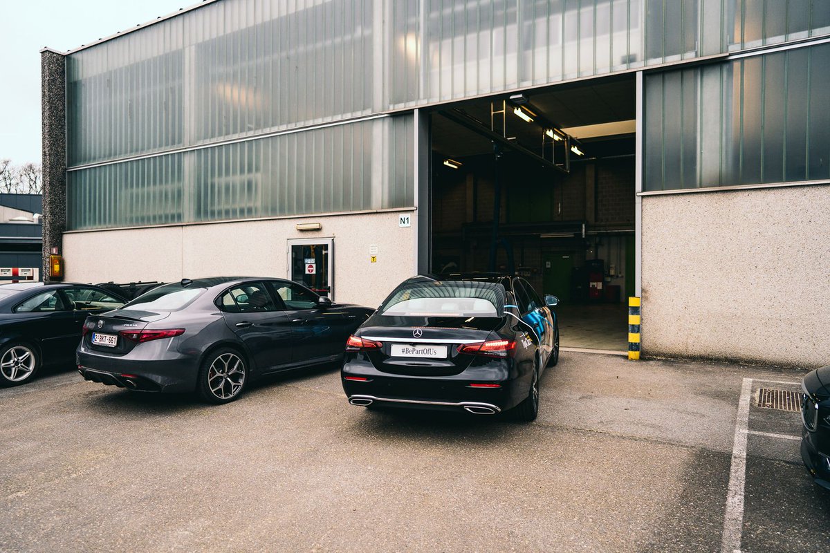 ThomasMoreBE's tweet photo. 🚗 ⚡️ Een gloednieuwe auto voor onze studenten van Campus De Nayer! Met deze hybride Mercedes-Benz kunnen onze studenten de laatste nieuwste technieken oefenen 🛠 en zich zo helemaal klaarstomen voor de arbeidsmarkt 💪🏿 #wearemore #wearedenayer https://t.co/N8ttiAwnyh