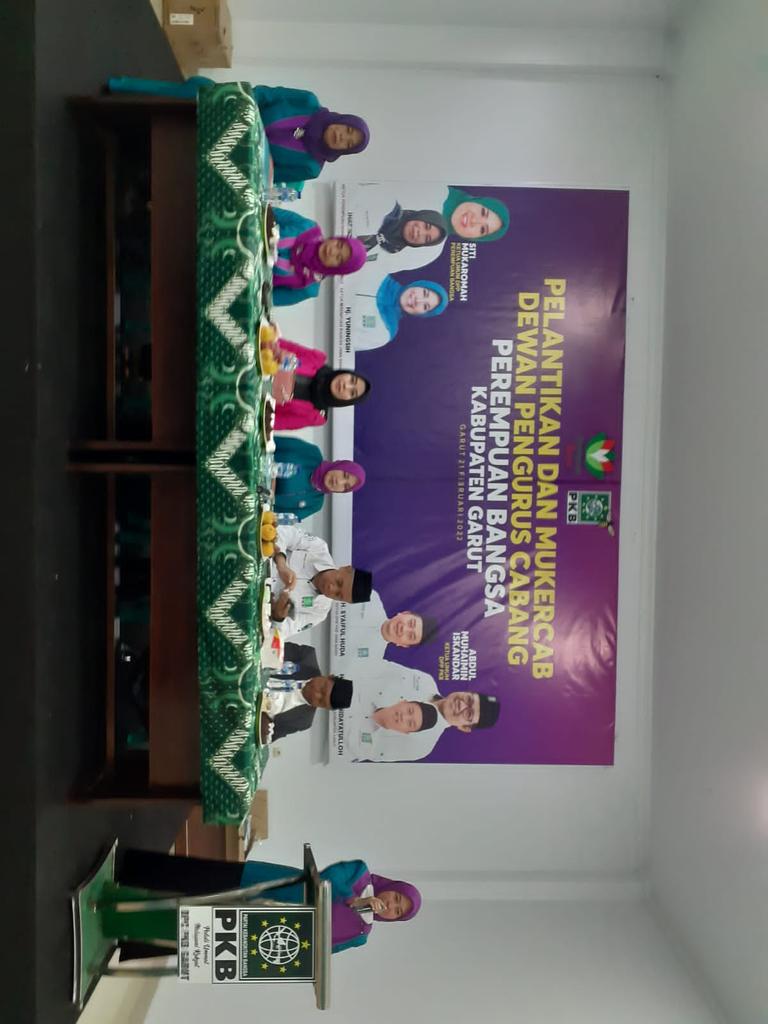 pb_jabar's tweet photo. PELANTIKAN DAN MUKERCAB DPC Perempuan Bangsa Kabupaten Garut

@perempuanbangsa
@pb_jabar 
@DPP_PKB 
@SyaifulHooda 
@cakimiNOW 

#PerempuanBangsa #PerempuanBangsaJabar #PerempuanBangsaKabGarut #cakimin #GusMuhaiminPresiden2024 #GusMuhaimin https://t.co/QiNjkRzbjF