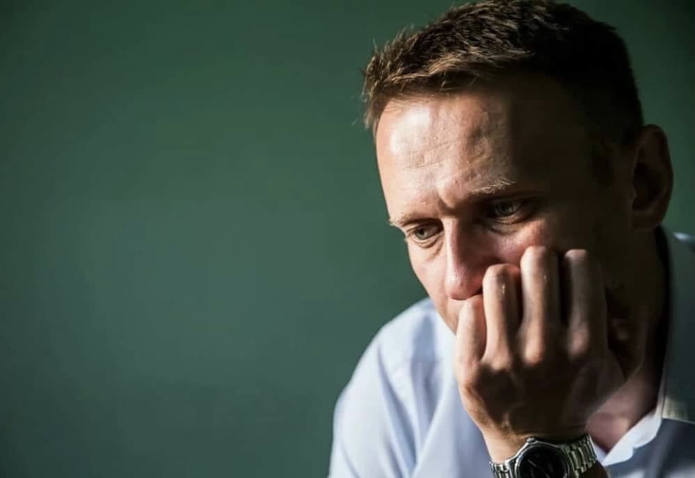 #freeNavalny #свободуНавальному
не могу я комментировать этот тупой абсурд, это балаганное судилище, это фейковое дело, даже не сфабрикованное, а на коленке состряпанное☠️ свободу Алексею Навальному, позор путинскому кривосудию.