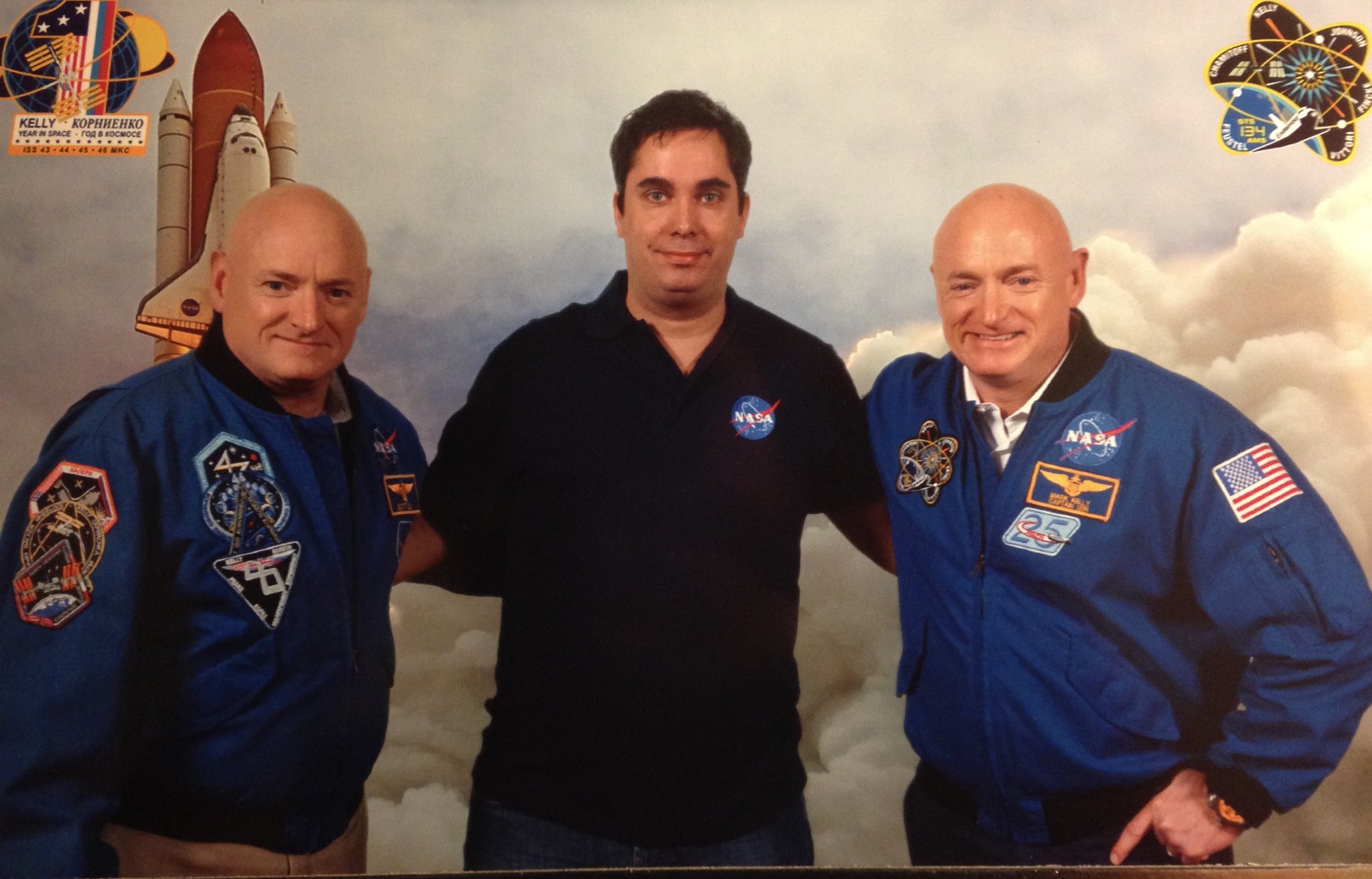 Happy birthday to the \"Space Twins\", Scott and Mark Kelly, 58yo today.   