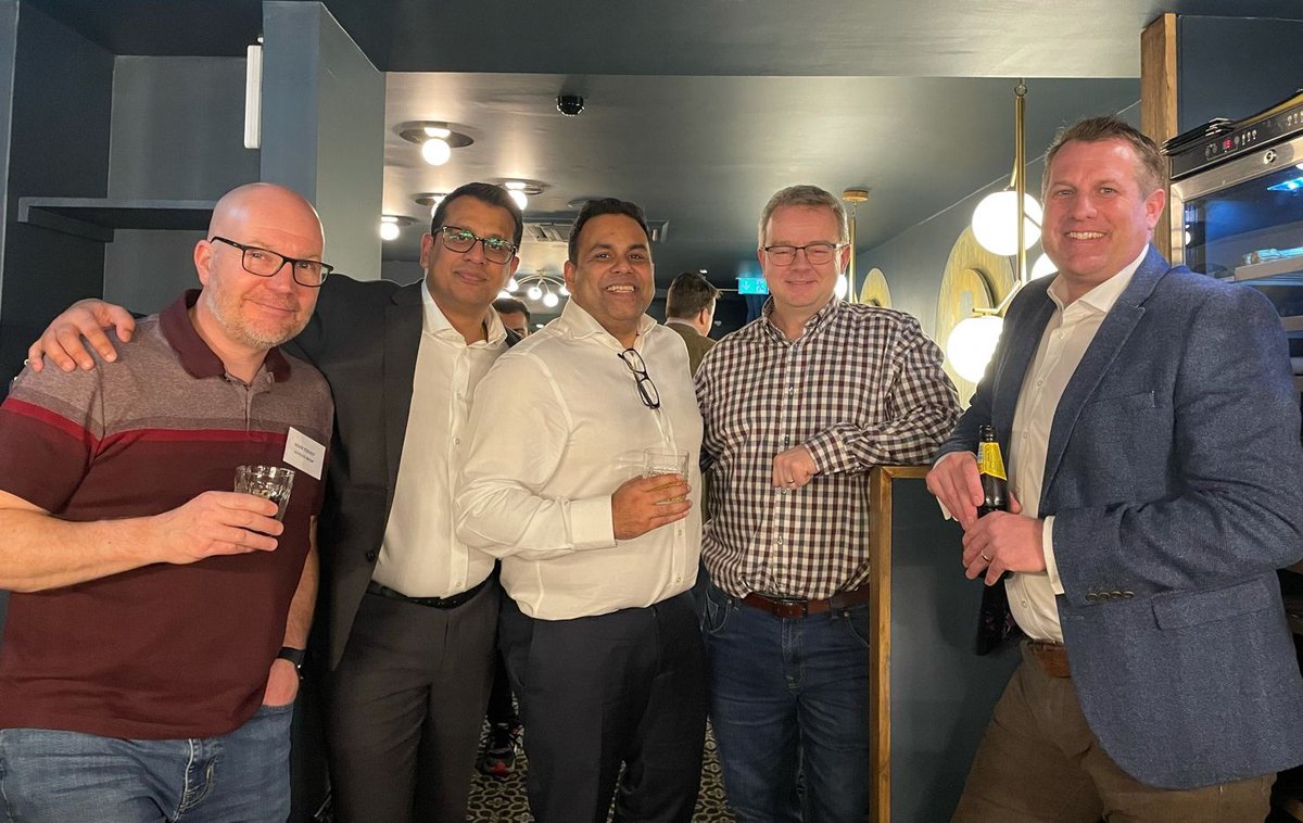 sobellhouse's tweet photo. Our friends at @CherryPickedRes recently hosted their latest Oxford Business Pillar networking event at @bhoomikitchen_, and chose to fundraise for Sobell House. Thanks to the excellent hospitality and generous guests, they raised a fabulous £1,700 for our hospice. 👏 https://t.co/n4o9lorLo8