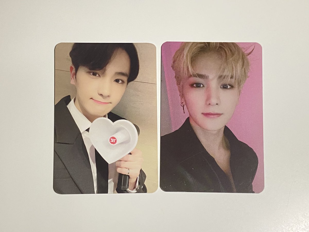 cllovermy's tweet photo. wts the boyz hyunjae pcs

lightstick pc RM20
wolf hyunjae pc RM30

postage RM7 to wm | RM10 to em

no fussy and backout buyer
no rush postage 

dm to buy! #PasarTHEBOYZ https://t.co/DNOKfLbwje