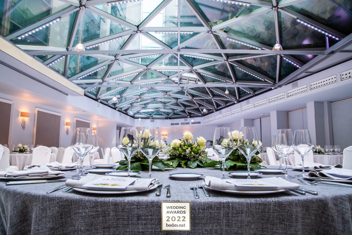 InhalaHotel's tweet photo. El Hotel Santo Domingo ha obtenido el #WeddingAwards2022 en la categoría de Banquete, que lo reconoce como uno de los profesionales más recomendados por las parejas de @bodasnet 👏🏼
https://t.co/rLqP93nbDl
#BodaHotel #Bodasnet #HotelSantoDomingo https://t.co/cG3KxnAdK3