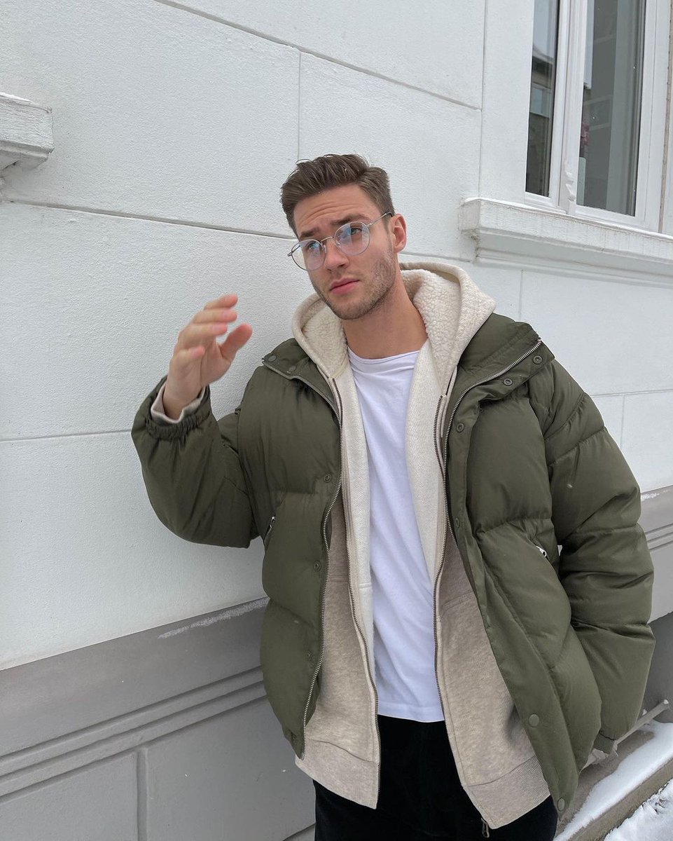 vhormir's tweet image. hello, it’s tobias speaking. i do #openfollow for western rps to expand my new life. kindly hit the retweet button to get a follow.