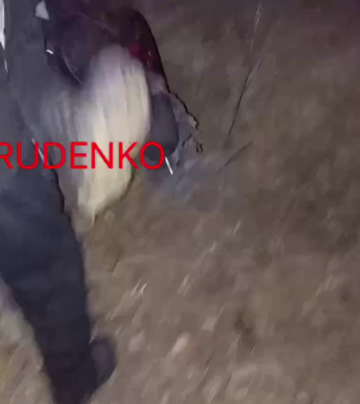 The DPR just uploaded a video of a man who according to them had his leg blown off by a Ukrainian artillery strike. As they move him, you can see that he in fact has a prosthesis on that leg already. The propaganda is reaching crazy levels.