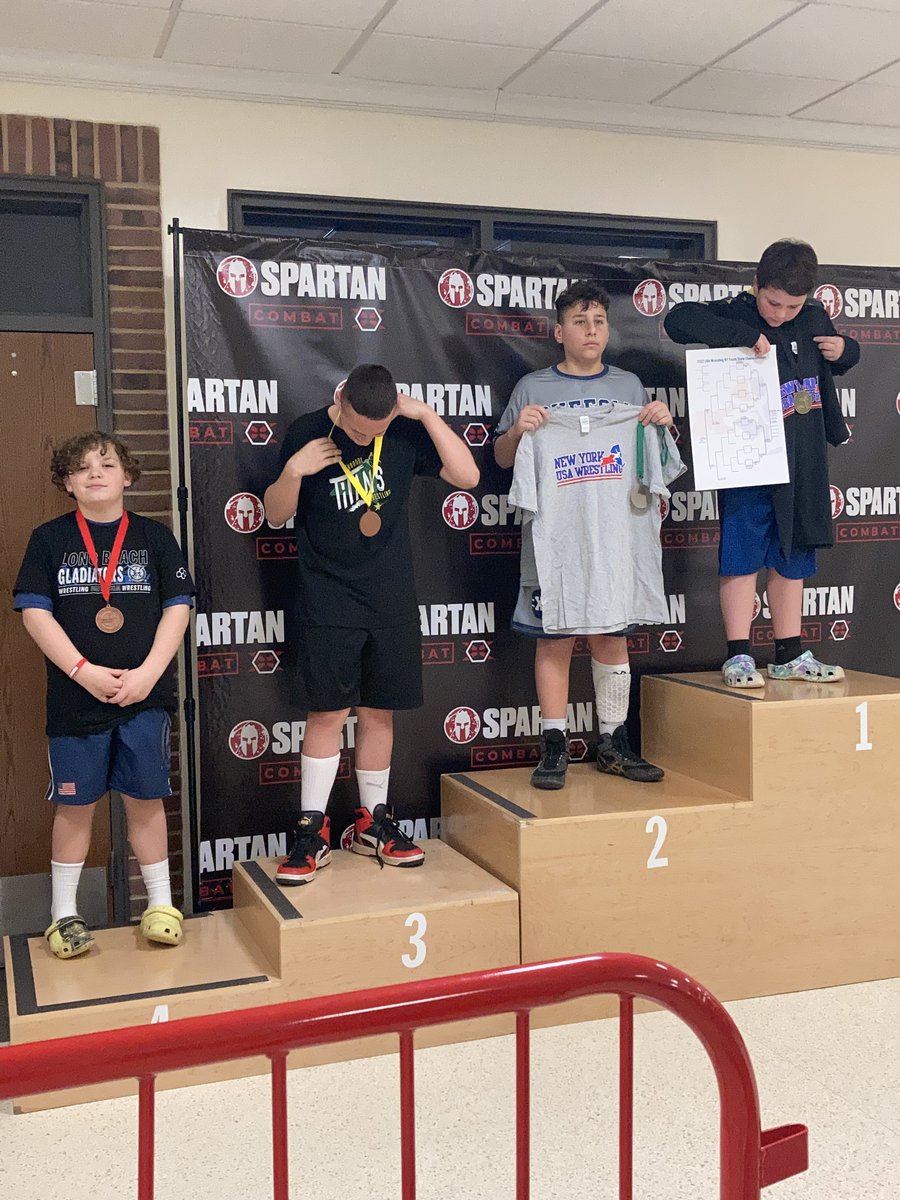 I got to see some amazing Lindell students compete in this weekend's tournament! Go Long Beach Gladiators!💙 <a href="/LindellPTA/">LindellPTA</a> <a href="/Jennifer_LynnP/">Jennifer Pullara</a> <a href="/MsMcGovernLB/">Anna McGovern</a> <a href="/LBSchoolsNY/">LongBeachSchools</a> <a href="/RomanelliPaul/">Paul Romanelli, Ed.D.</a> <a href="/ejade222/">LB Gladiators</a>