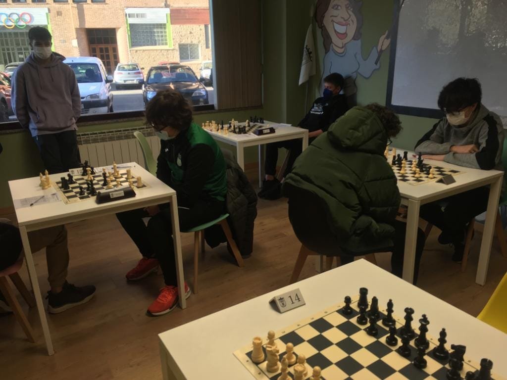 Buena jornada este fin de semana para los equipos del Danubio. El Danubio Pro en la liga vasca logra vencer 3 a 1 al Santurze. El Danubio A en liga alavesa logra un triunfo sobre el Martinxo G 3'5 a 0'5, y el Danubio B cae contra el Martinxo F. Ánimo a todos nuestros jugadores.