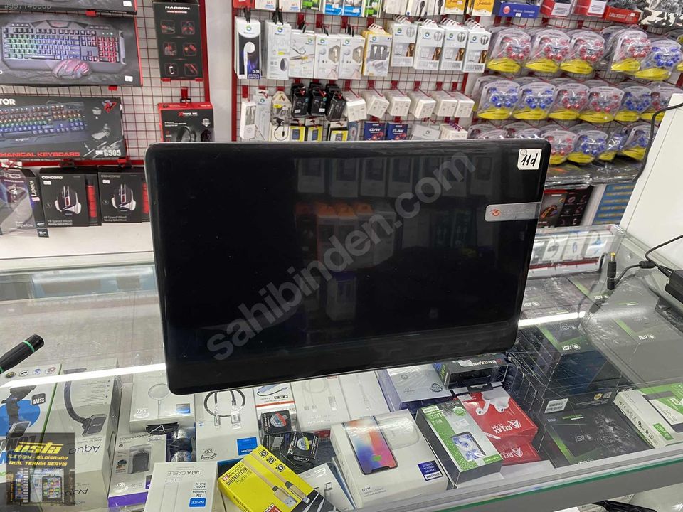 İNTEL İ5-3230M 
4 GB RAM 
120 GB SSD 
İNTEL HD GRAPHİCS 4000 
NVIDIA GEFORCE 710M 
Bakımları yeni yapıldı. 
Sistemi yeni yüklendi. 
Kozmetik olarak çok temiz durumda. 
Batarya iyi durumda.
#tamir #tamirat #tamirci #telefon #bilgisayar #teknikservis #eskişehir #aksesuar #i5 #intel