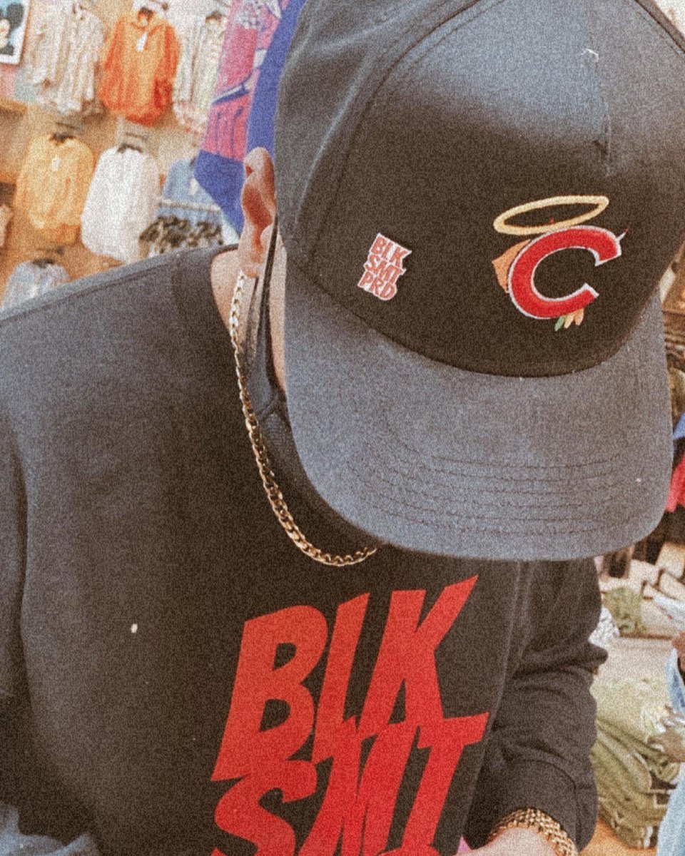 blacksmartproud's tweet photo. 📍Black Smart Proud x Urban Outfitters. https://t.co/KEt9ME1VqU