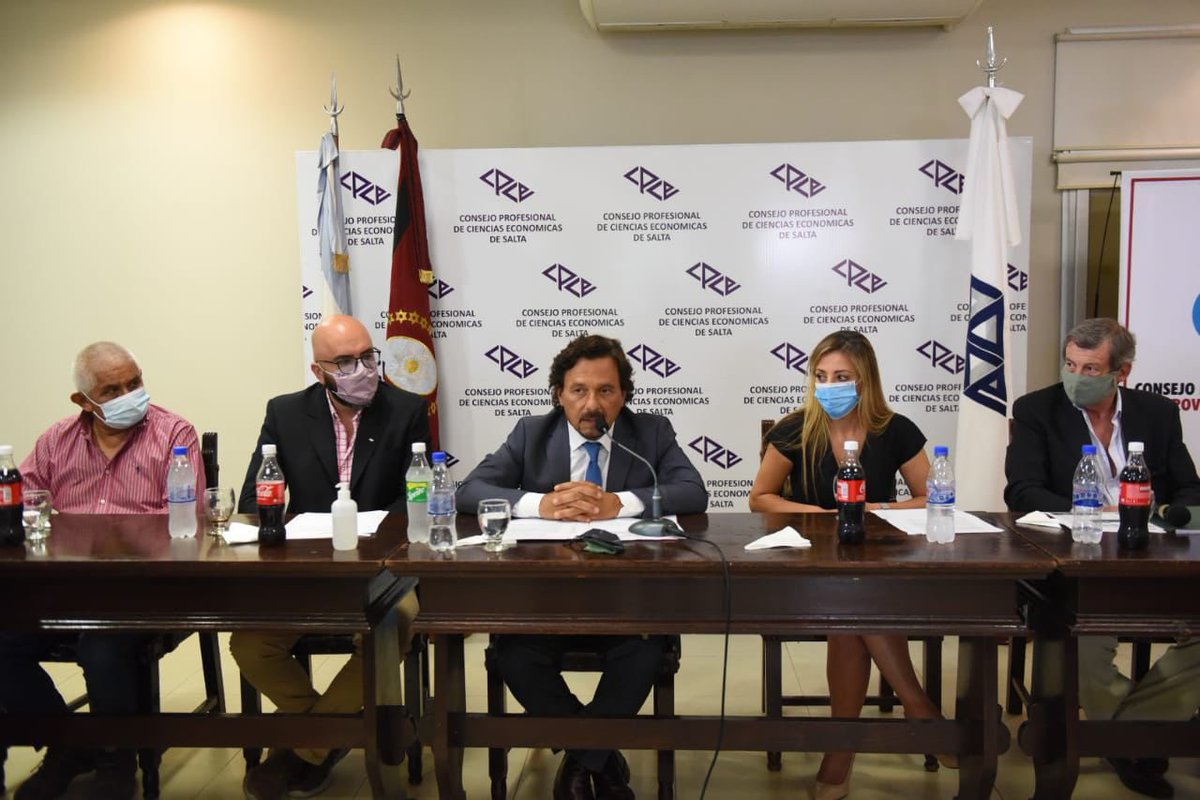 GustavoSaenzOK's tweet photo. Dimos inicio a las sesiones ordinarias del Consejo Económico y Social (CES) junto a los consejeros de los sectores económicos, productivos, industriales, comerciales y sociales de la provincia.
 
@cessalta https://t.co/rXn7nw2ATl