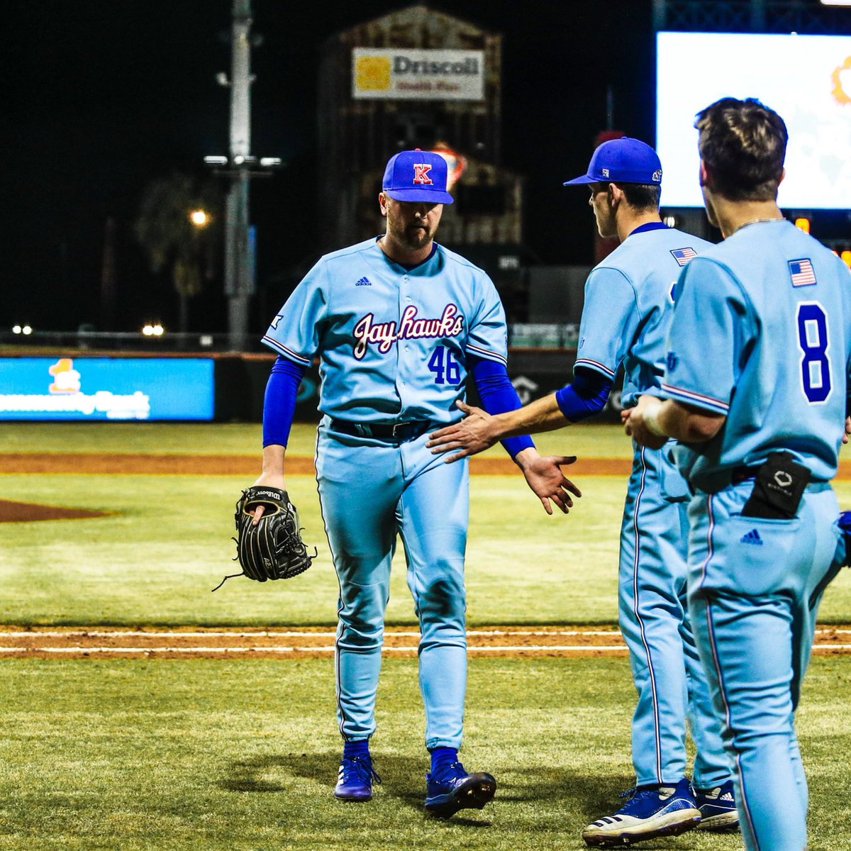 KUBaseball's tweet photo. Opening Weekend 🤝 Series Win

#RockChalk https://t.co/IOutms2jF1