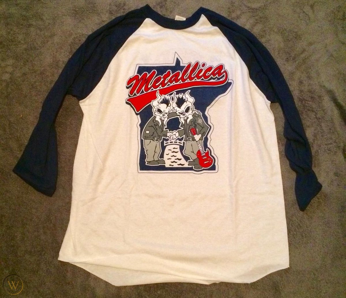 ryanhuntley's tweet photo. @PolyesterUnis @MLB @Twins Love that logo, still kicking myself for not buying the Metallica shirt version of the logo when they played in Minnesota.  Didn't want to have to wear two shirts through the show, but then they were sold out. https://t.co/yWQn0m8tw8