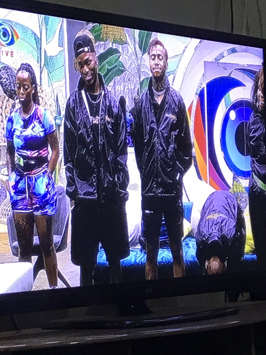 innerthought200's tweet photo. Sis Tamara just shook the house !!! #BBMzansi 😭😭😭 https://t.co/hPcoj3t2Ug