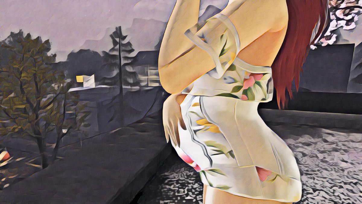 devastationborn's tweet image. Things were getting close - close enough to take pictures by the everbloom anyway. It was still quite cold, but worth it to spend these last few peaceful moments before they had both a newborn and a toddler to worry after. #devastationborn #almostbirthday #aurora