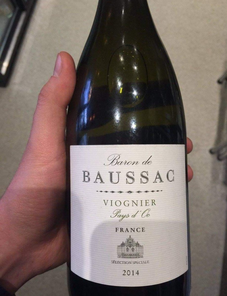 pirlos_pube's tweet photo. Nice bottle of French Vino, don't pronounce it was a Scottish accent tho ๐
#Bawsack https://t.co/z3DvMrNicV