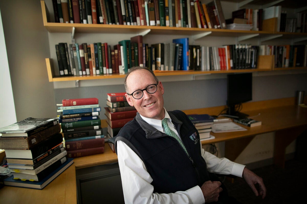 LRB's tweet photo. ‘I was tempted to record the cause of death as “weak health system for poor people”, “uninsured”, “fell through gaping hole in safety net” or “too poor to survive catastrophic illness” … these were “stupid deaths”.’

Paul Farmer, 1959-2022, in the LRB: https://t.co/ixuzdVLQzh https://t.co/zL12cDN4w7