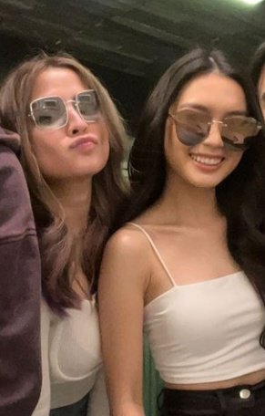 Abby03567223271's tweet photo. Naka shade sa gabi? Ayos HAHAHAHA
#2QUEEN https://t.co/mRrhNZaXQm