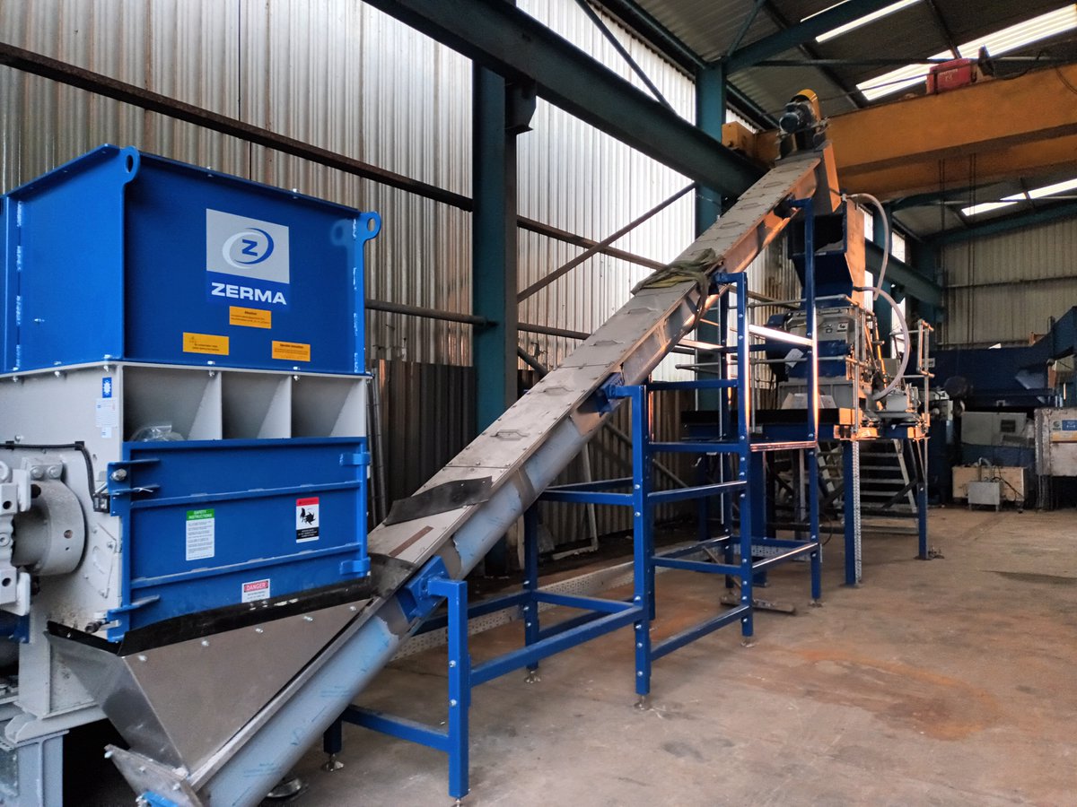 RotajetSystems's tweet image. Trial bay update!

A new addition to the 3200 square bay is this powerful #zerma shredder, conveyor and granulator!

This will allow us to test materials, trial processes and demonstrate what our machines can do!

Stay tuned to keep up to date!

#recycle #machinery #plastic